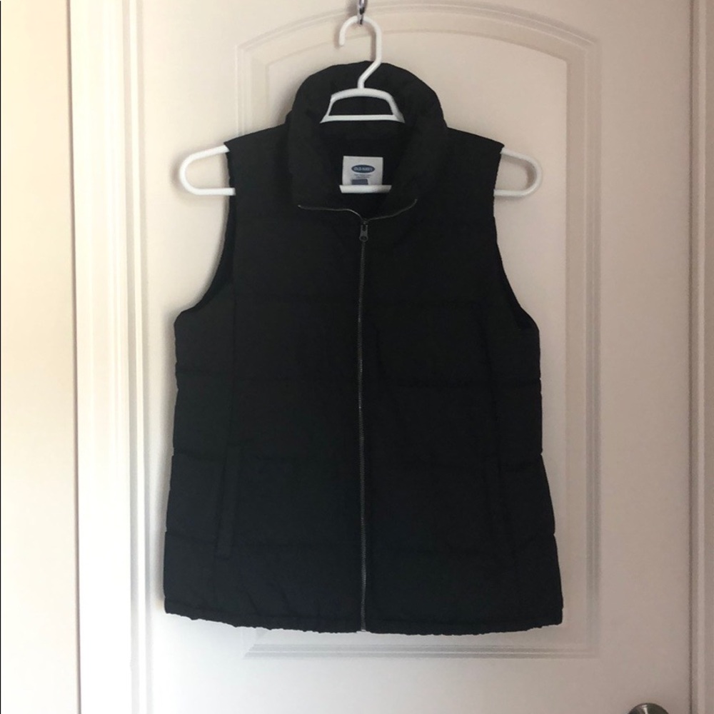 NWT Old Navy Women’s Frost Free Puffer Vest